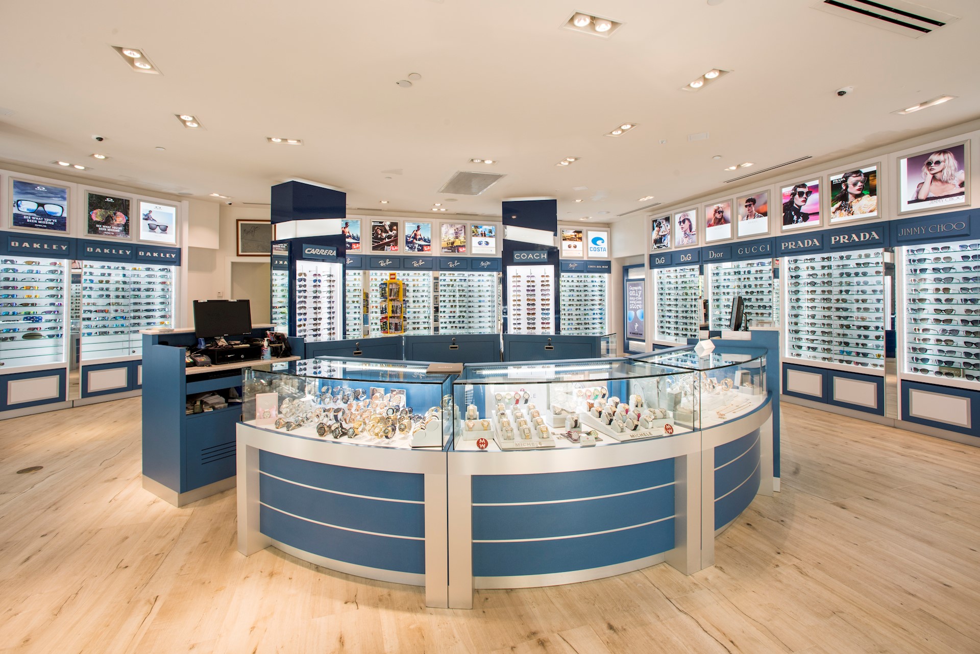 De Sunglass Man Sunglass Shop in Grand Cayman Camana Bay