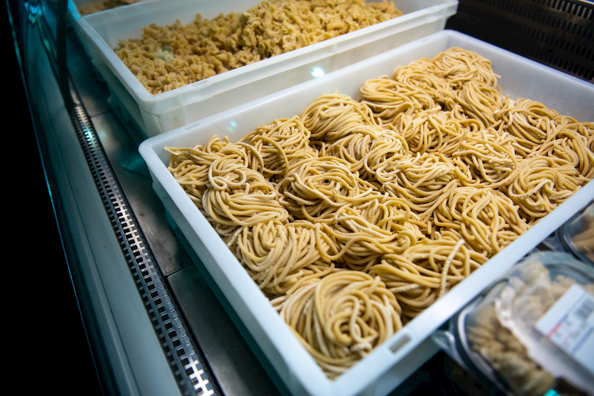 fresh-dried-pasta-in-case-at-pane-and-pasta