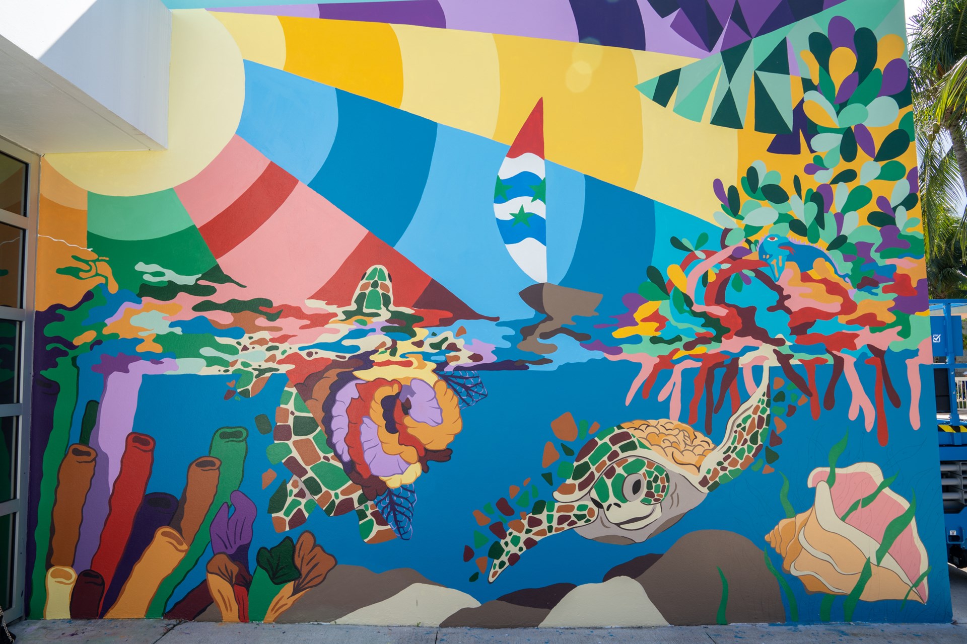 Abstract mural representing the Cayman Islands