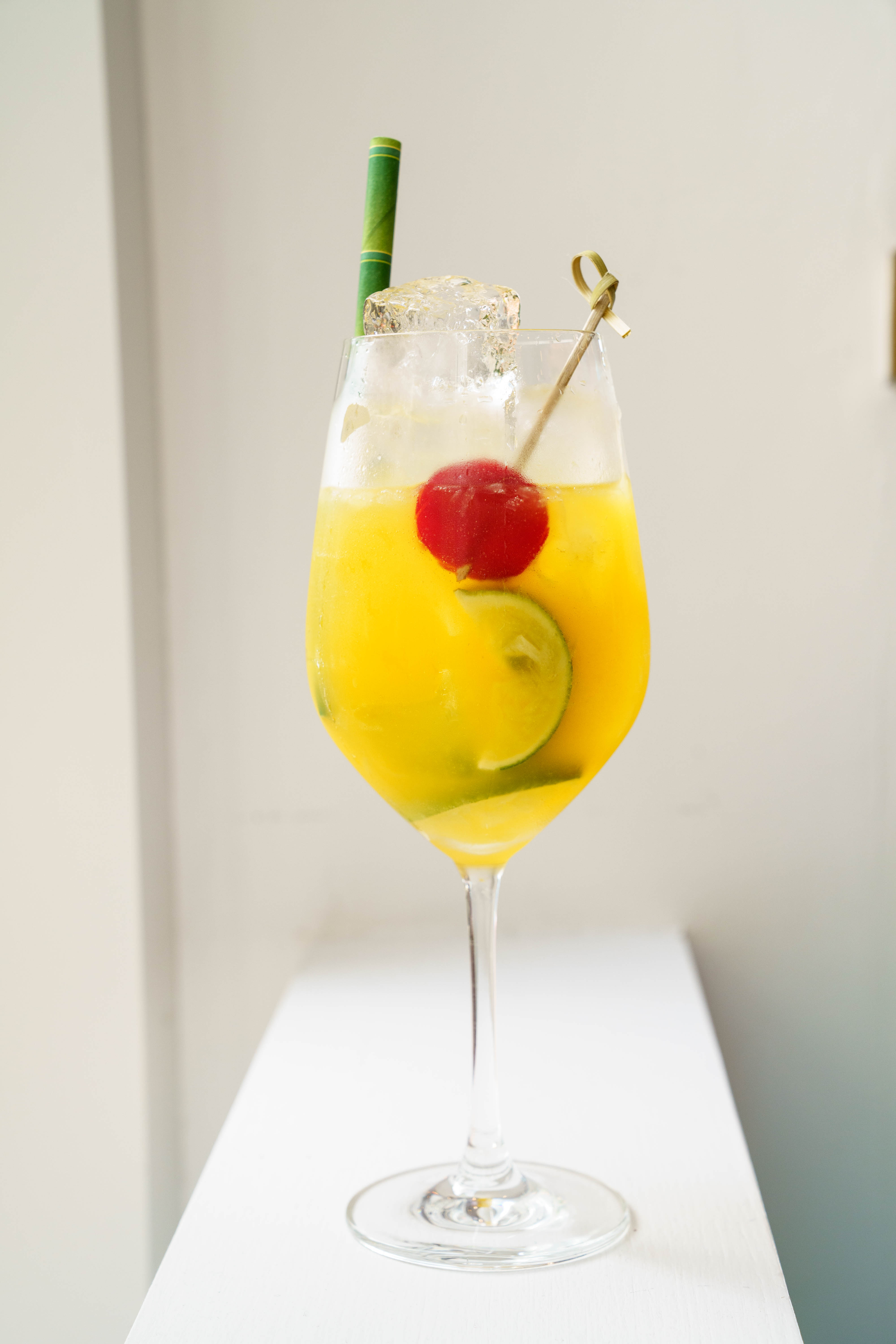 mango cocktail